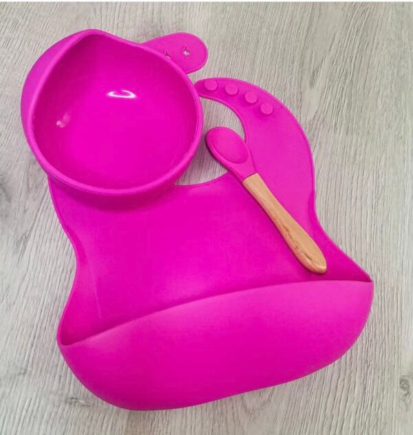 مريلة مع ملة وملعقه للأطفال